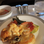 FLIGHT REVIEW SQ968 SINGAPORE AIRLINE FIRST CLASS ROUTE SIN-CGK